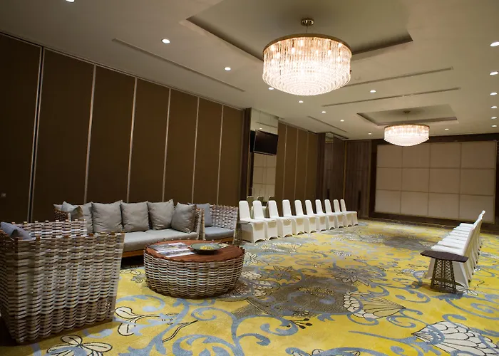 The Crystal Luxury Bay 5* 努沙杜瓦