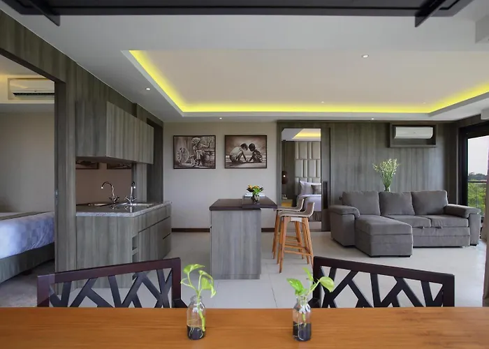 酒店 The Crystal Luxury Bay