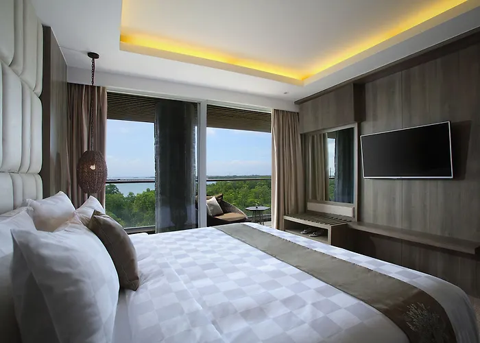 酒店 The Crystal Luxury Bay