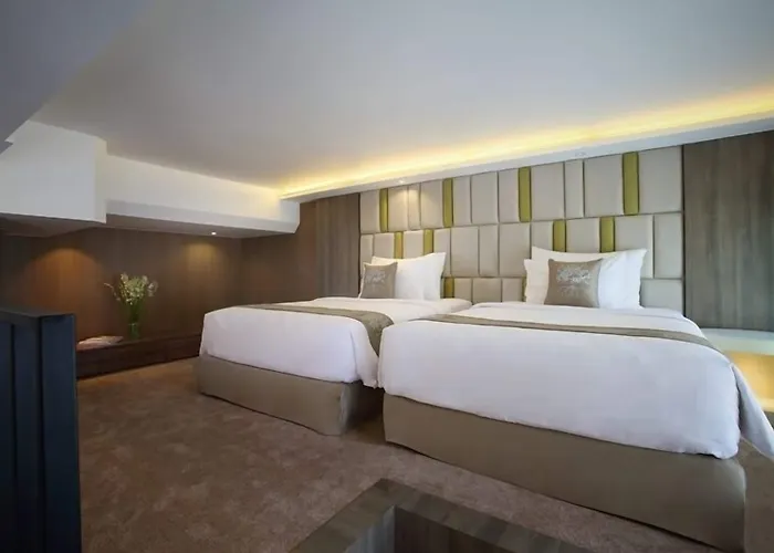酒店 The Crystal Luxury Bay 努沙杜瓦