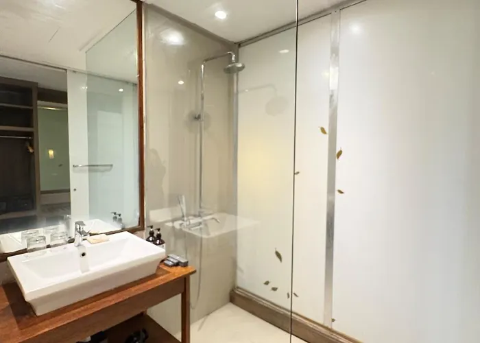 The Crystal Luxury Bay 5*