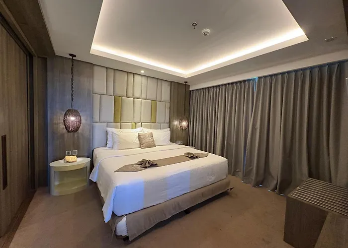 The Crystal Luxury Bay 努沙杜瓦