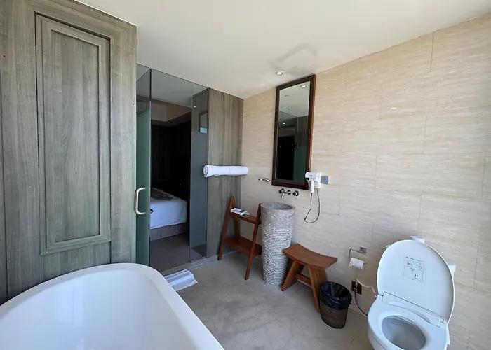 The Crystal Luxury Bay 5* 努沙杜瓦