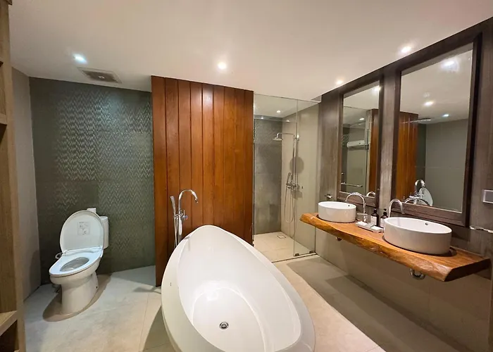 The Crystal Luxury Bay 5* 努沙杜瓦