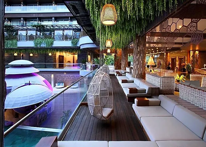 The Crystal Luxury Bay 5* 努沙杜瓦
