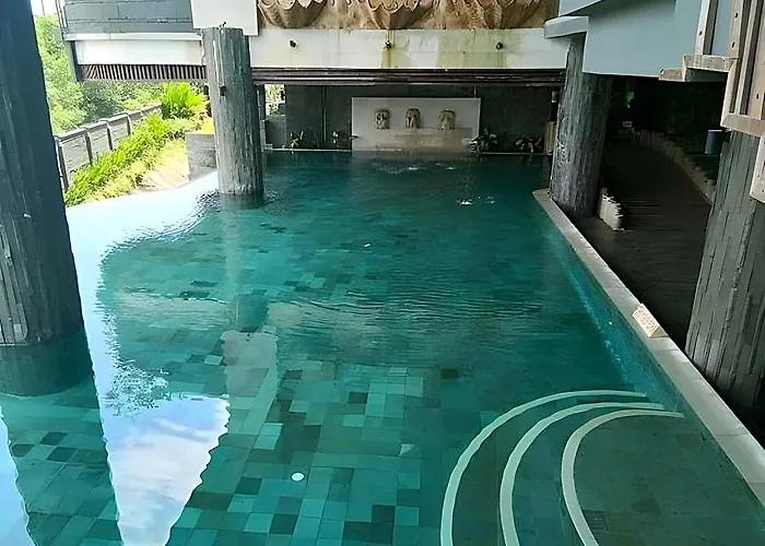 The Crystal Luxury Bay 酒店 努沙杜瓦